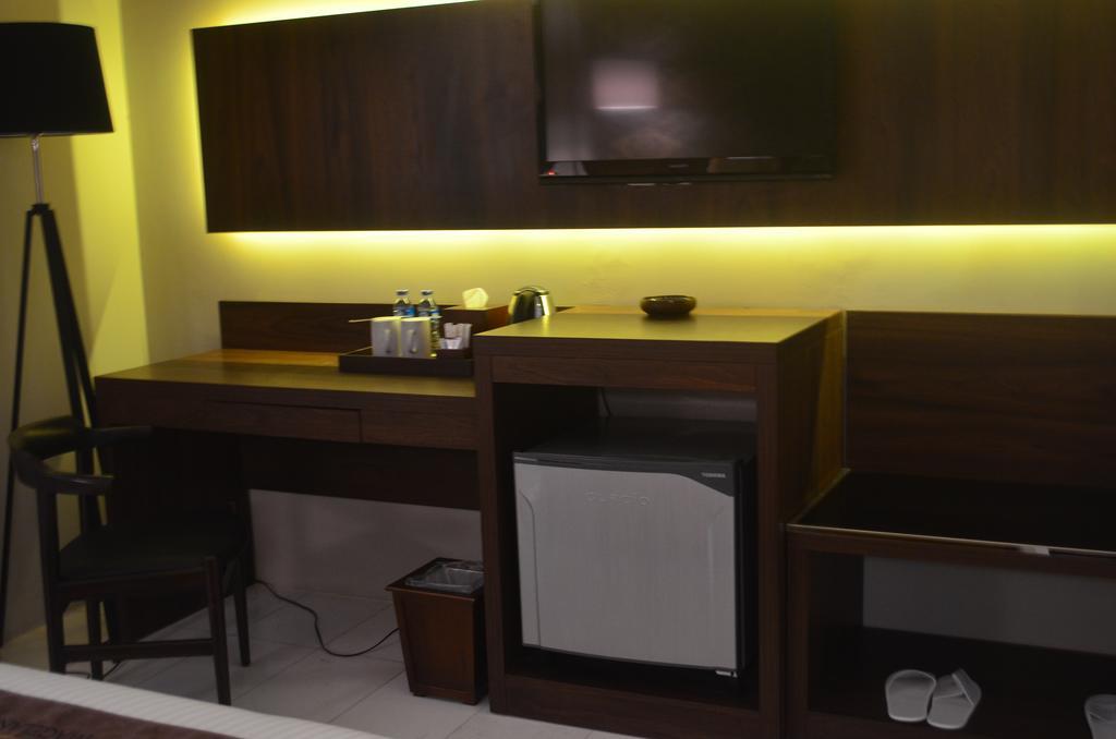 Hotel Safira Magelang Quarto foto